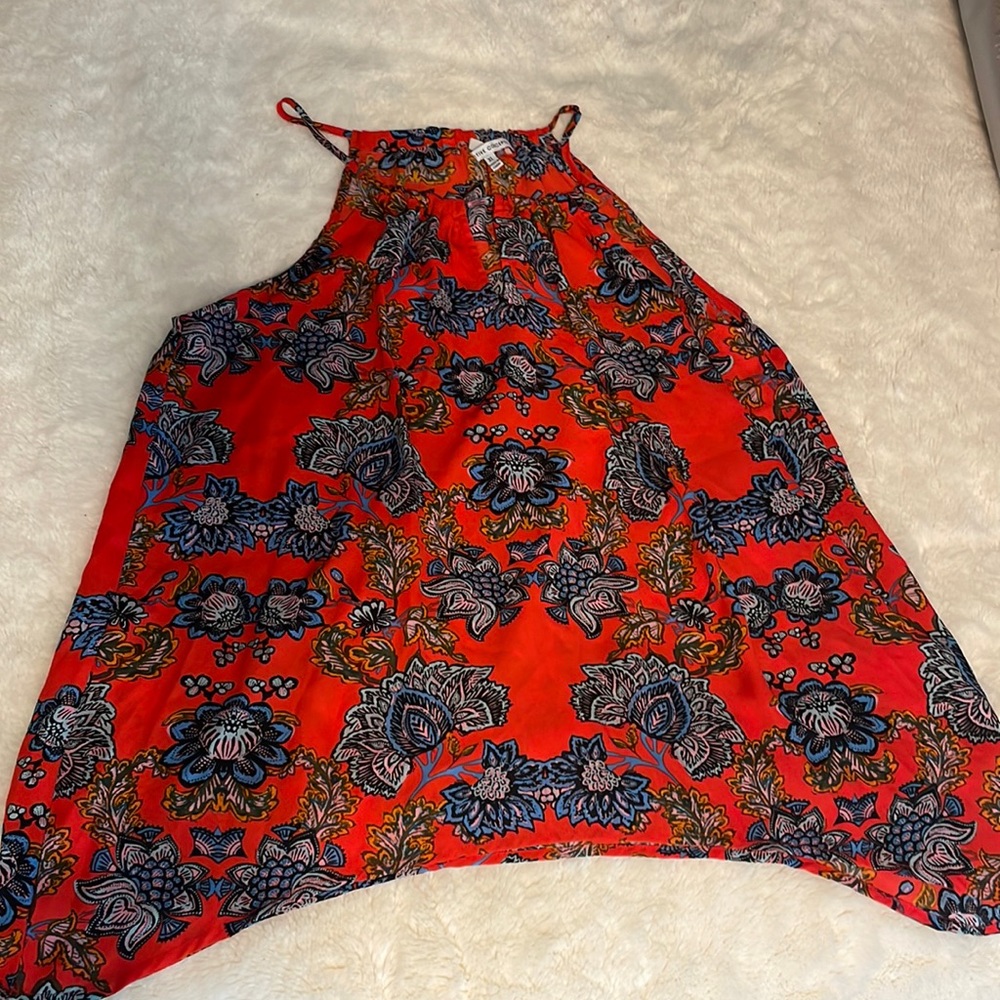 EUC Collective Concepts Keyhole Sleeveless Blouse